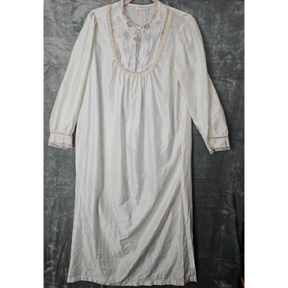 Vintage Barbizon Long Ivory  Nightgown Lace Trim Size M Victorian Retro Romantic